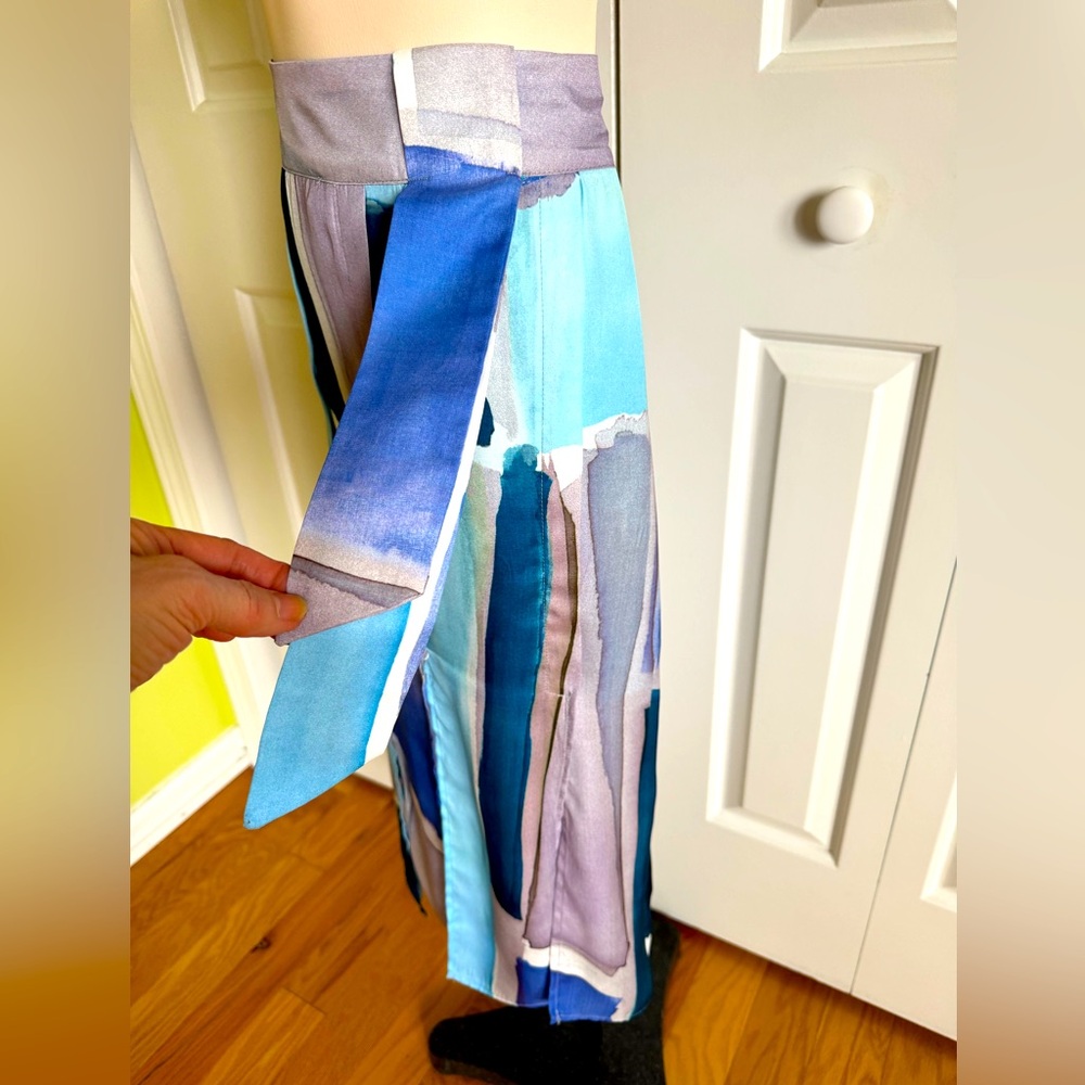 TRUCCO Multicolor Silk Pencil Skirt 6 EUC - Picture 5 of 7